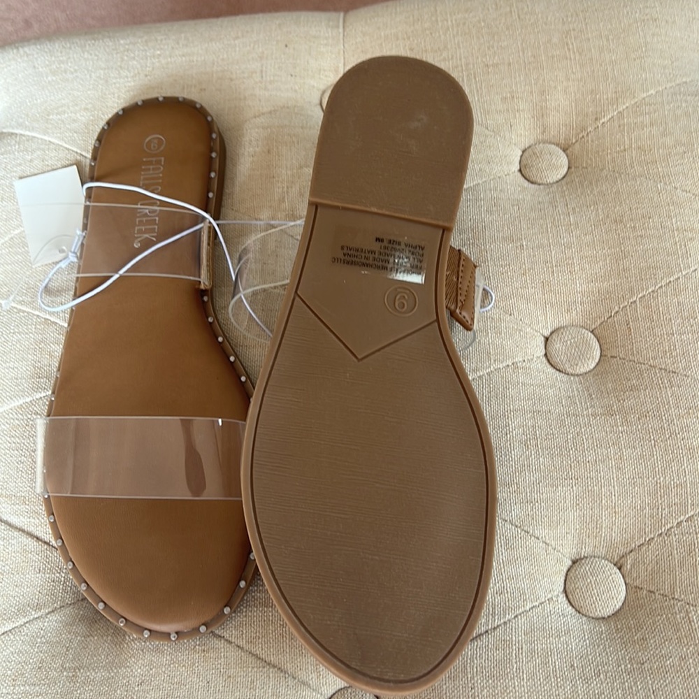 NWT Sandals - Picture 4 of 6